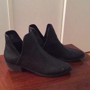 American Eagle Black Perforated Booties